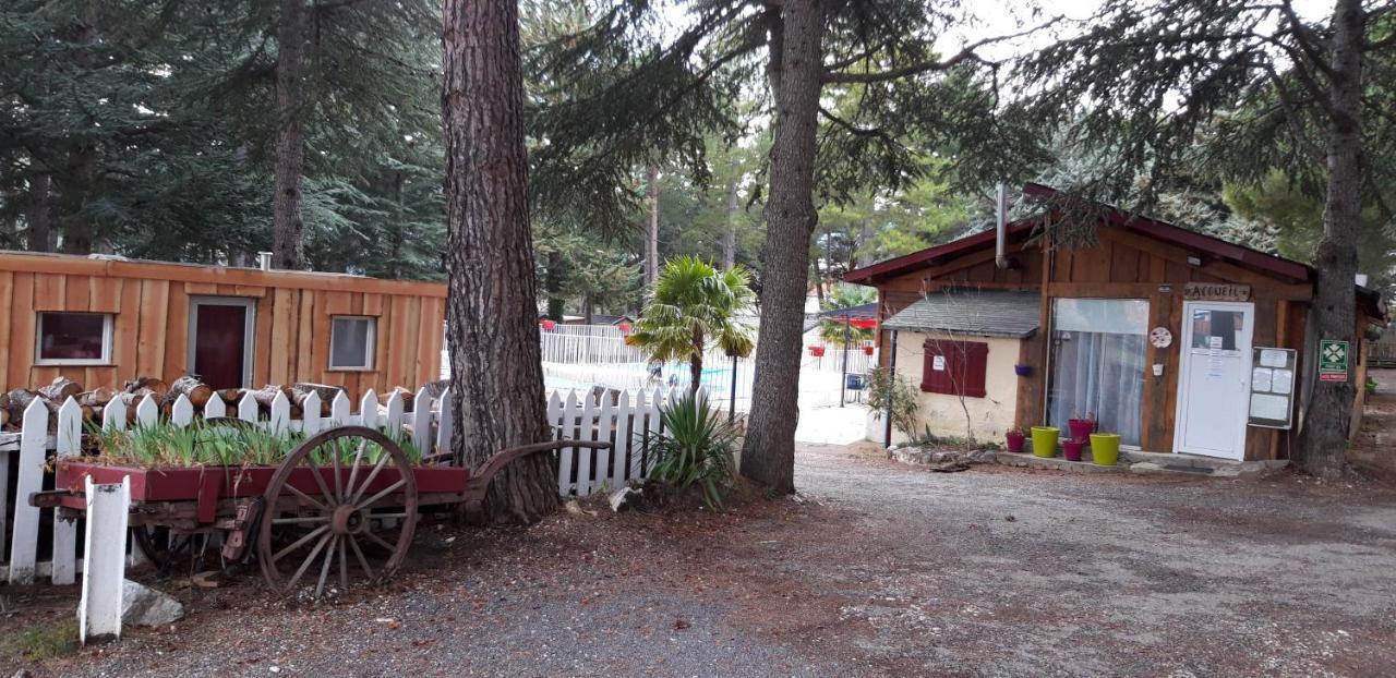 Camping La Source Sournia Exteriér fotografie